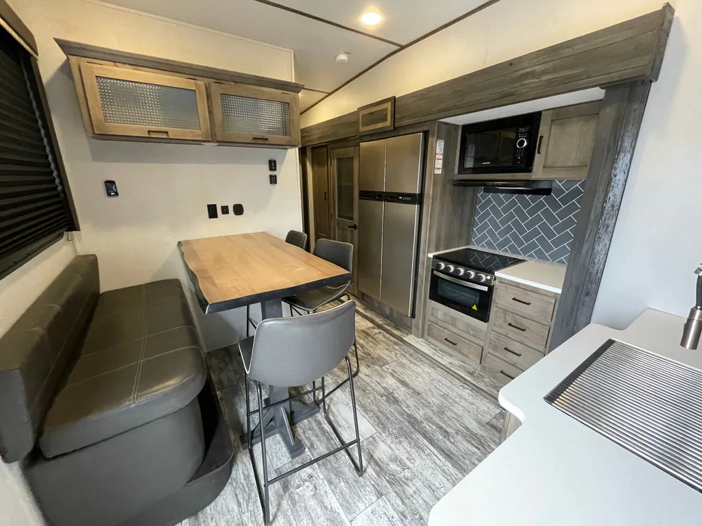 2021 Keystone Sprinter Limited 3340FWFLS, Photos photo 5