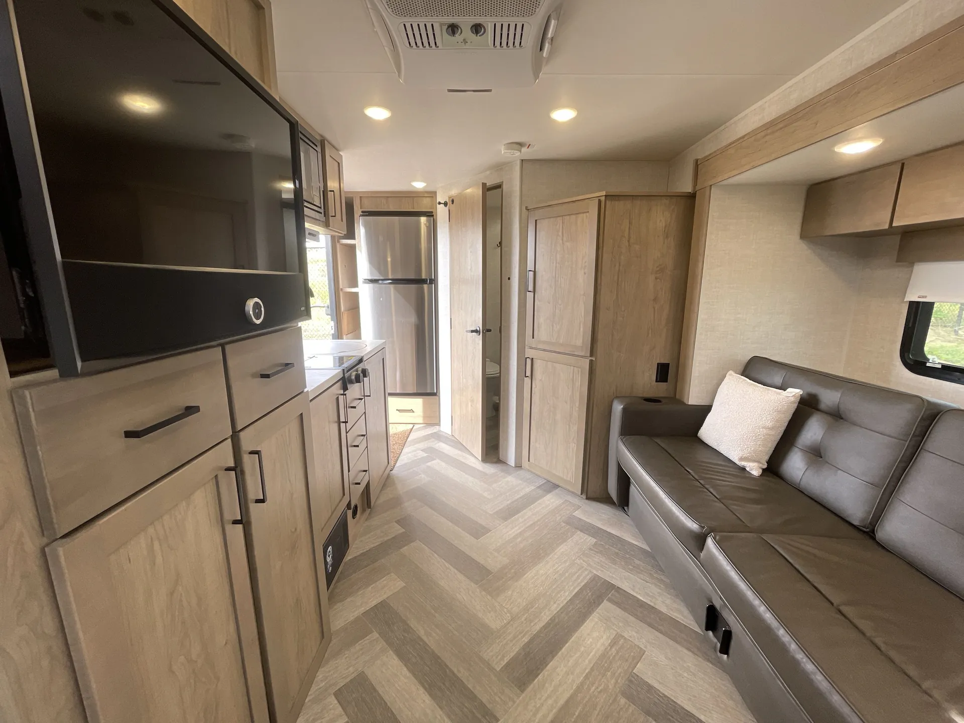 2022 Ember RV Overland 201FBQ — living area main