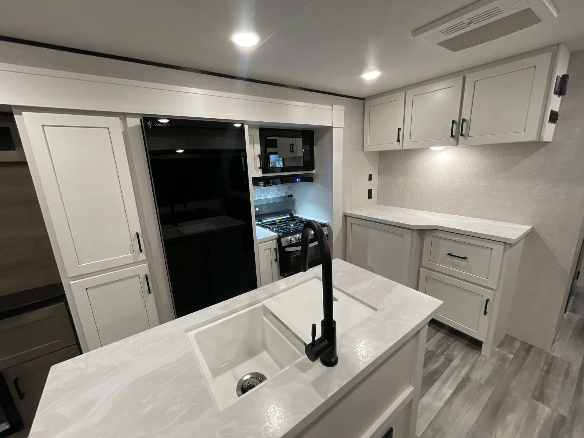 2025 Jayco Jay Flight 334RTS — living area main