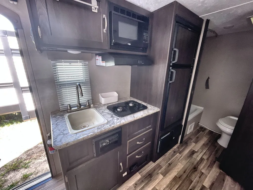 2019 Keystone Springdale 1790FQ, Photos photo 8