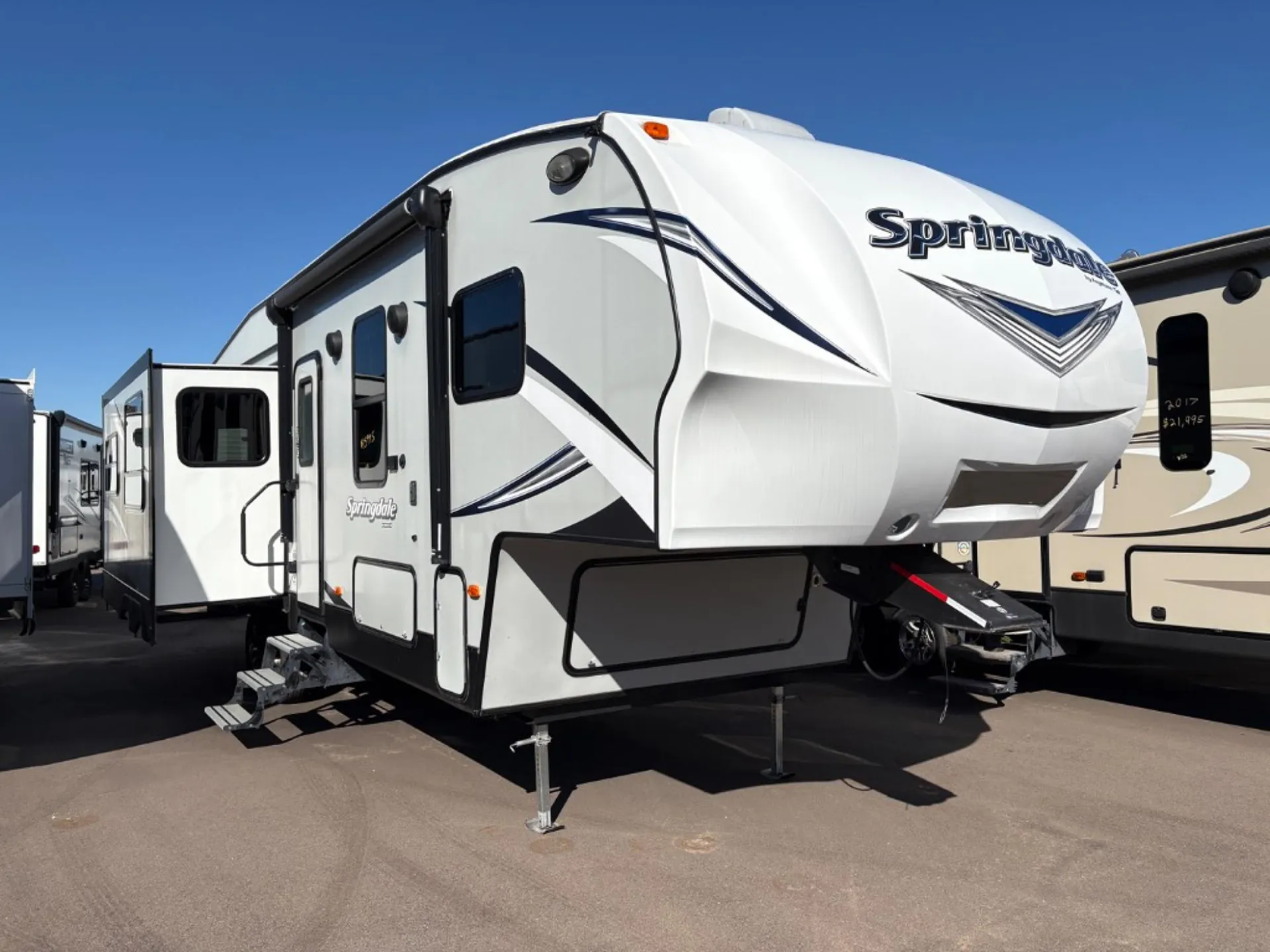 2017 Keystone Springdale 253FWRE - Photo 2