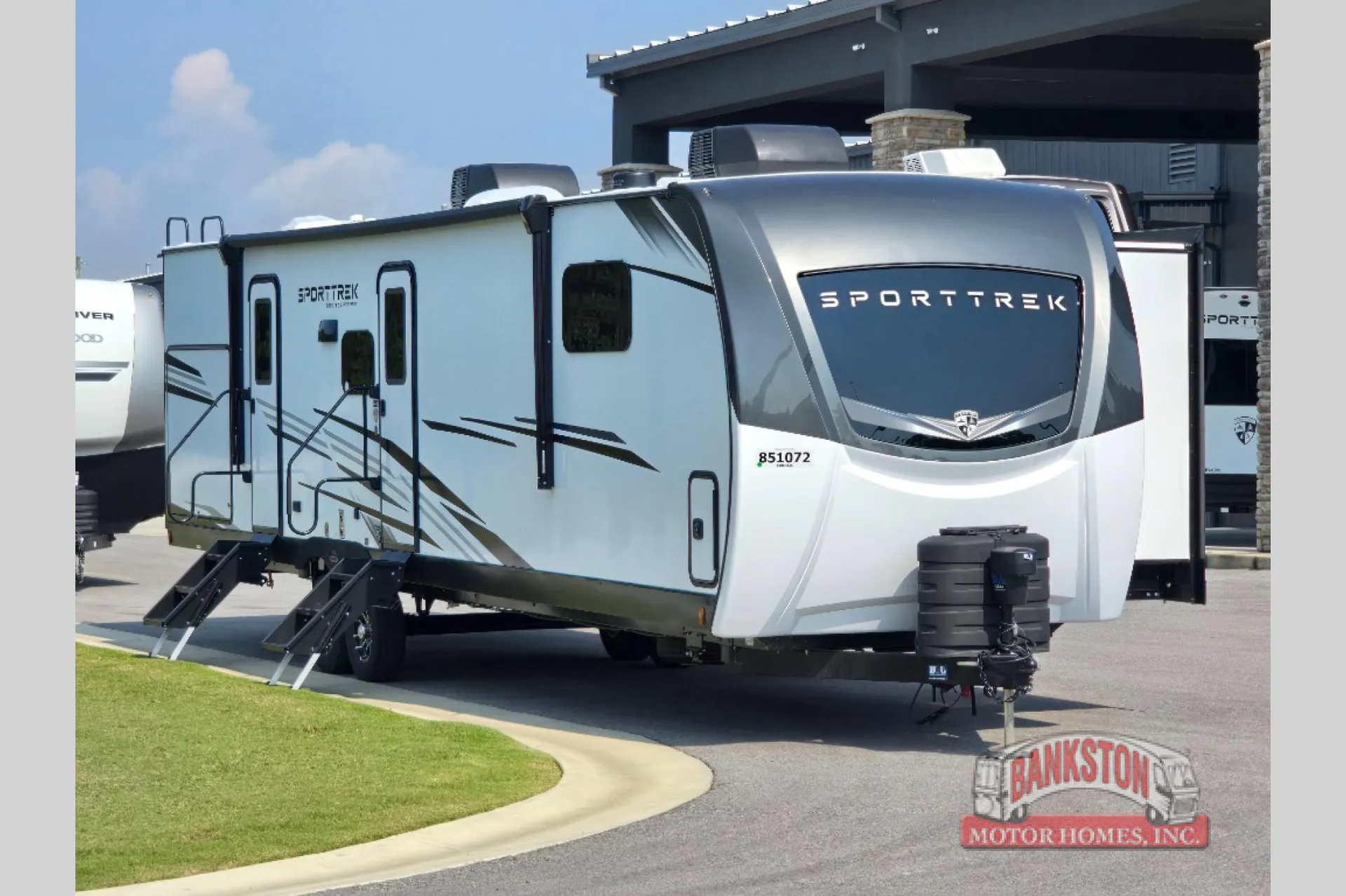 2026 Venture RV SportTrek Touring Edition STT343VBH - Photo 2