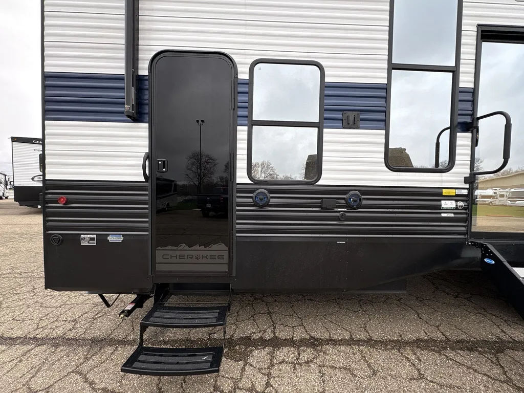 2026 Forest River Cherokee Timberwolf 39DK, Photos photo 10