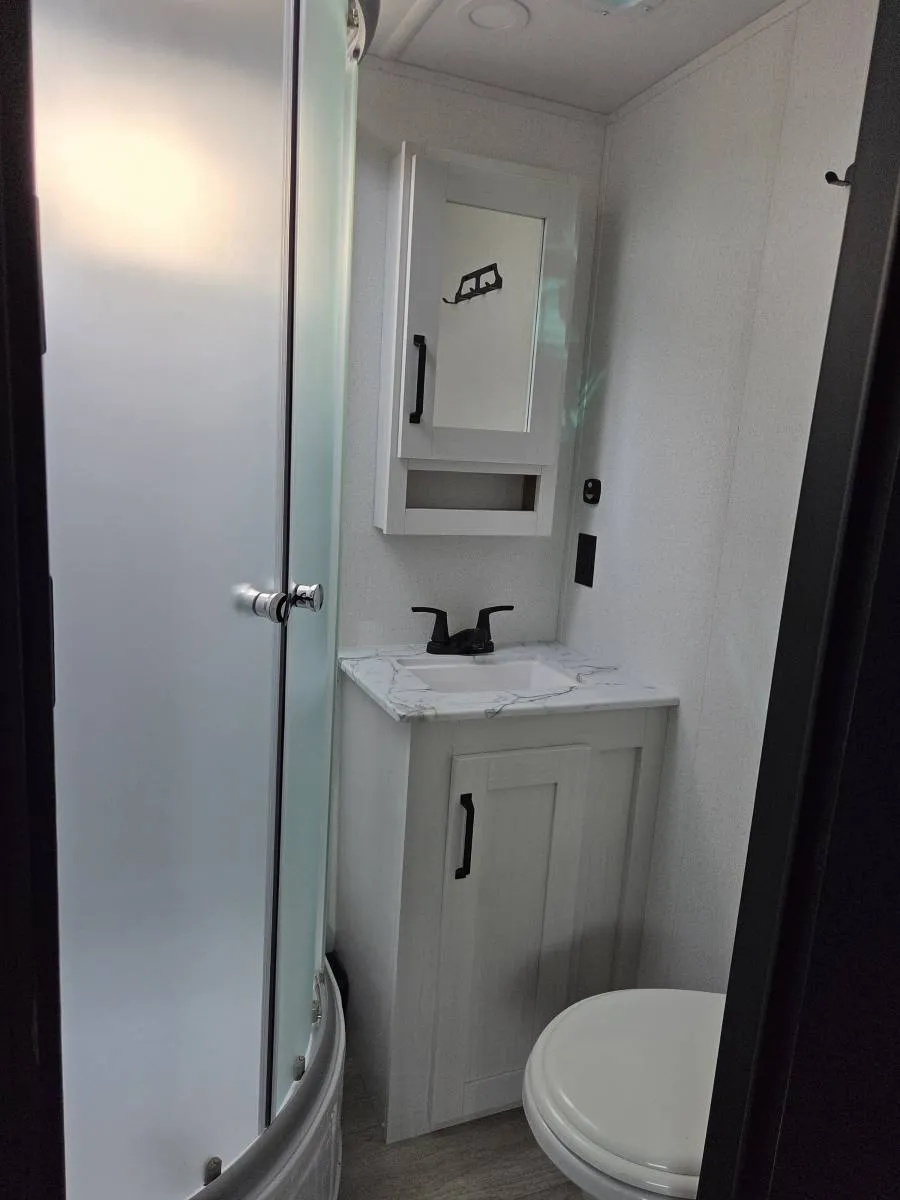 2026 Forest River Solaire 3200TSBH, Photos photo 17
