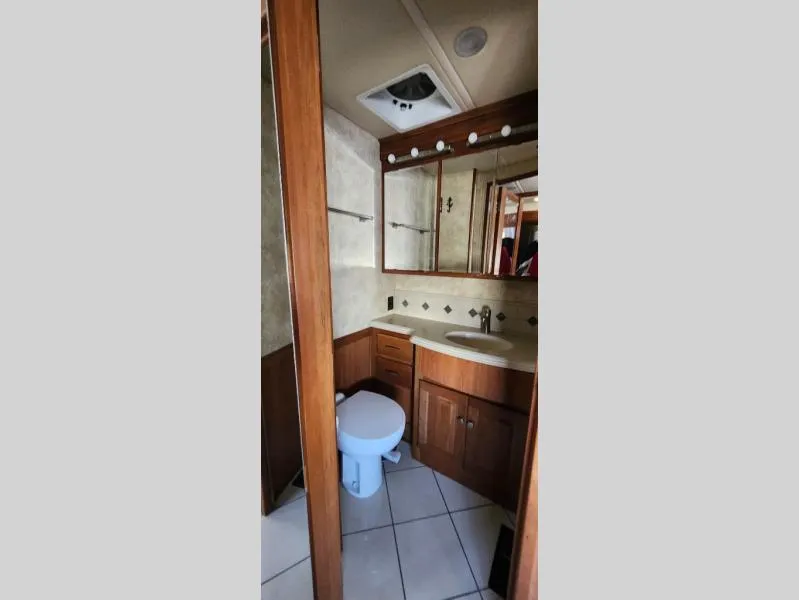 2012 Itasca Meridian 42E - Photo 3