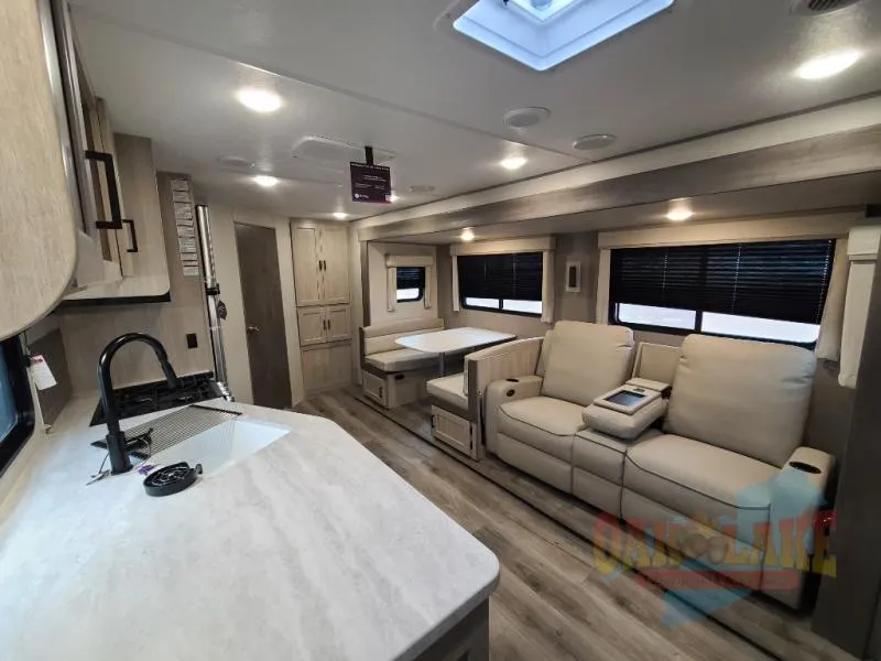 2025 Coachmen Catalina Legacy Edition 243RBS - Photo 4