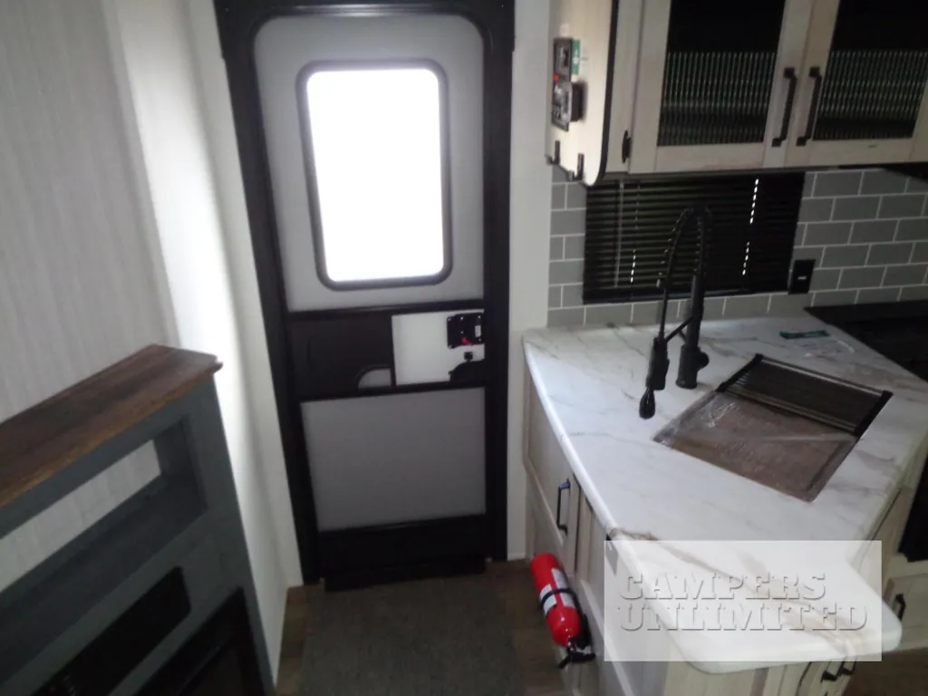 2027 Forest River Puma 32BHQS, Photos photo 9