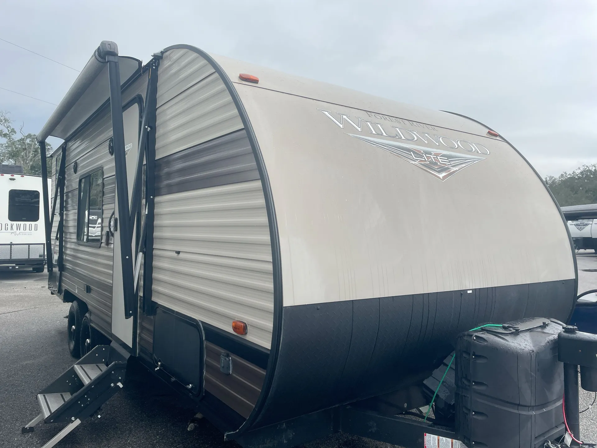 2020 Forest River Wildwood X-Lite 19DBXL - Photo 2