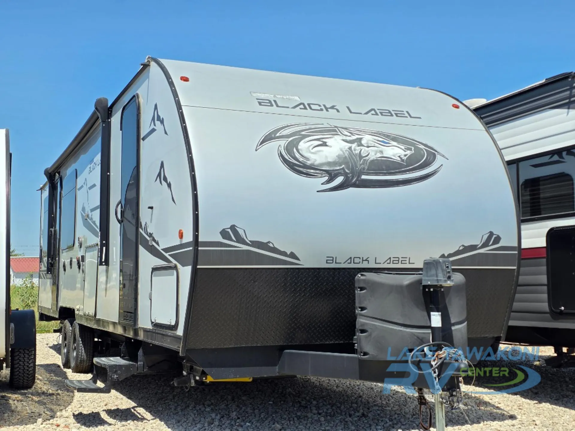 2023 Forest River Cherokee Grey Wolf Black Label 26BRBBL - Photo 2