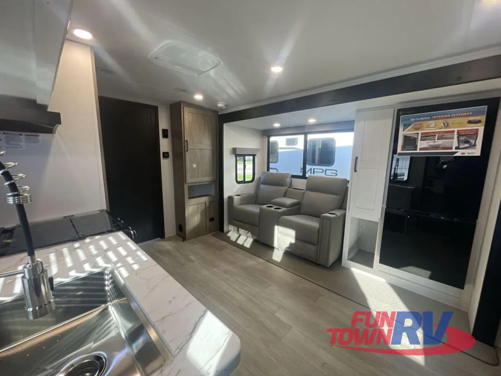 2026 Forest River Solaire 2420RBS, Photos photo 15