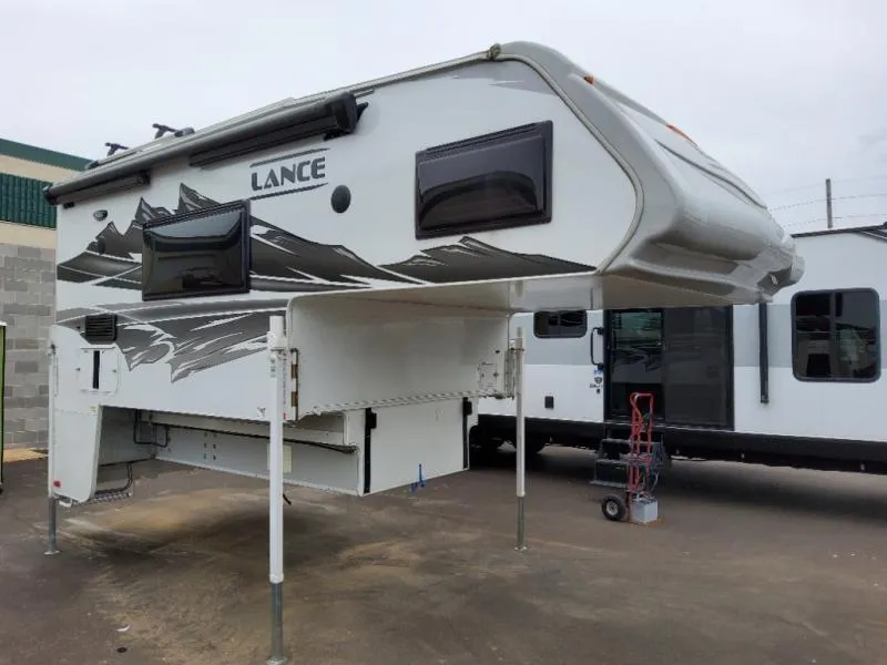 2023 Lance Lance Truck Campers Used    960 - Main photo