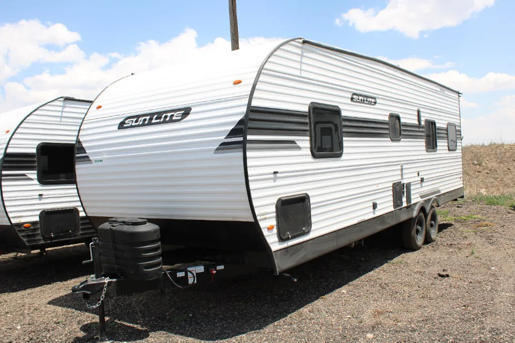 2026 Sunset Park RV Sun Lite 27WQB - Photo 2