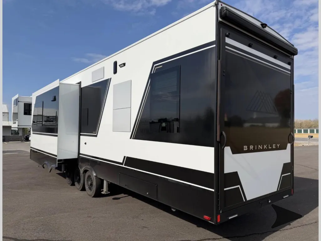 2026 Brinkley Model G 3970, Photos photo 4