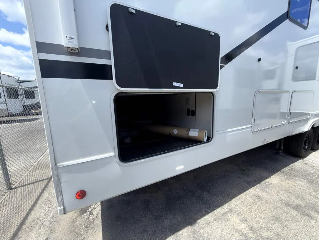 2026 Forest River Cherokee Arctic Wolf 3950SUITE - Photo 4