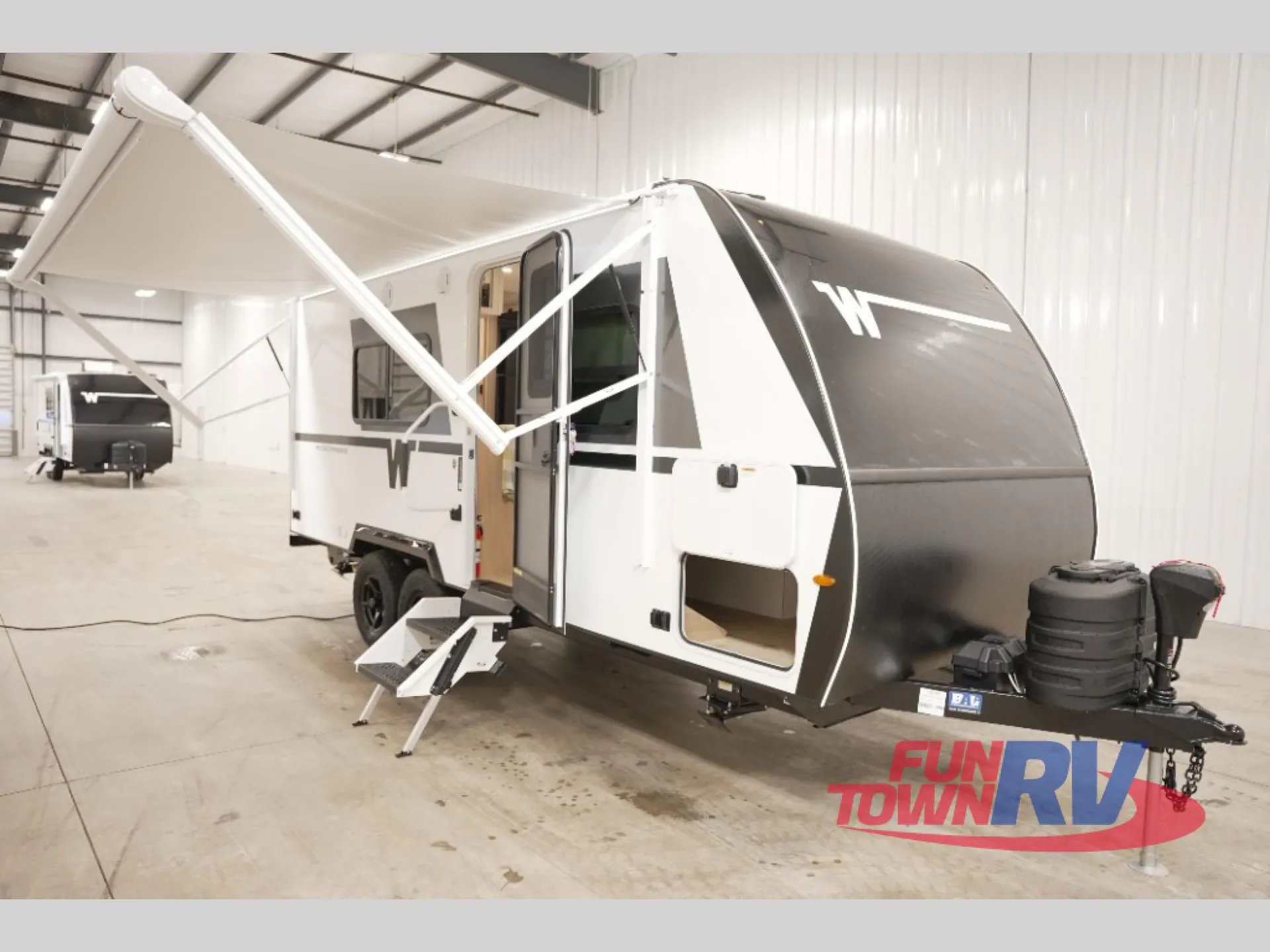 2026 Winnebago Micro Minnie 2000TRB - Photo 2