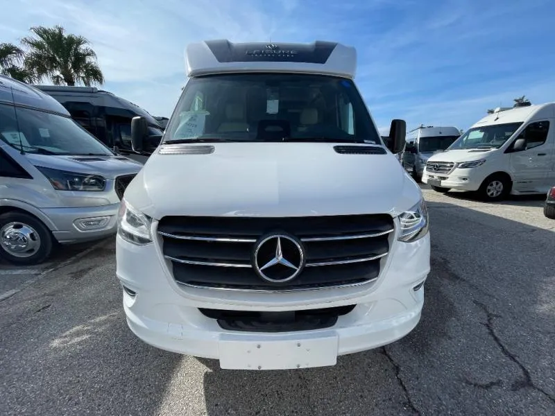 2026 Leisure Travel Unity 24RL - Photo 2