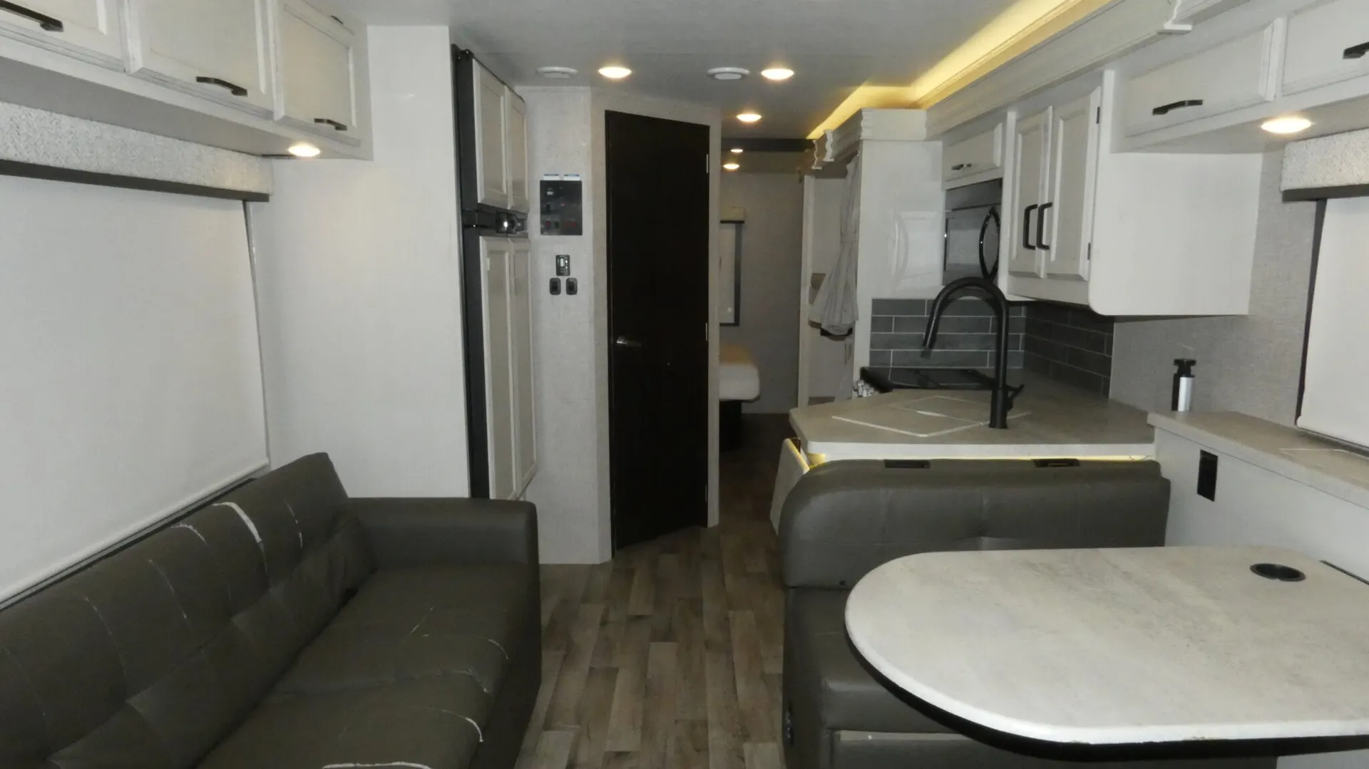 2023 Entegra Coach Vision 29F - Photo 3