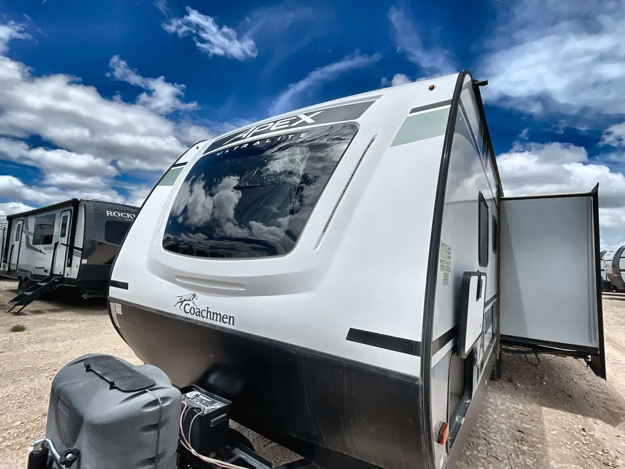 2021 Coachmen Apex 256BHS - Photo 4