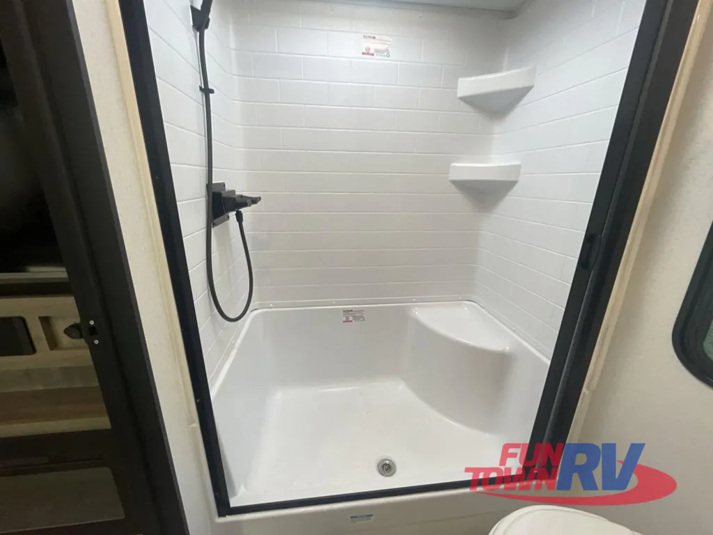 2026 Forest River Solaire 2420RBS, Photos photo 33