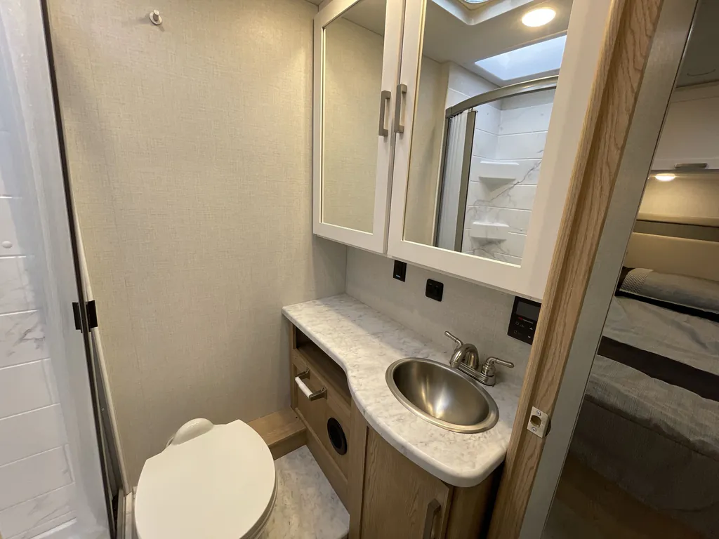 2026 Thor Motor Coach Freedom Elite 28HE, Photos photo 17