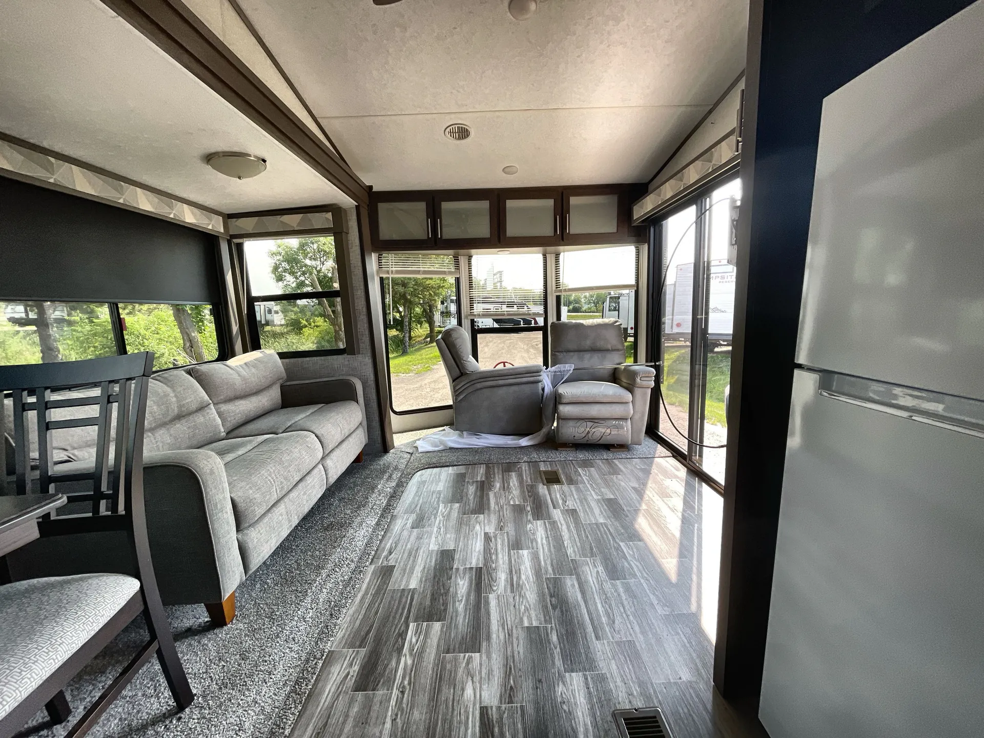 2020 Forest River Wildwood Lodge 353FLFB — living area main