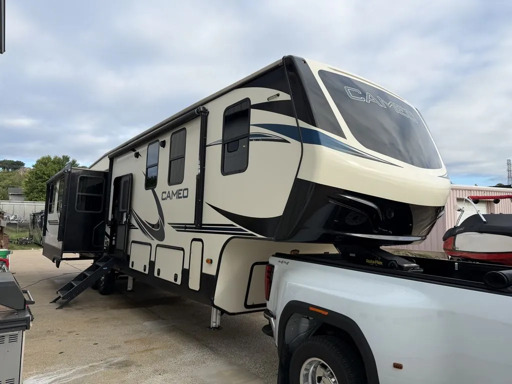 2020 CrossRoads Cameo CE3891MK - Photo 2