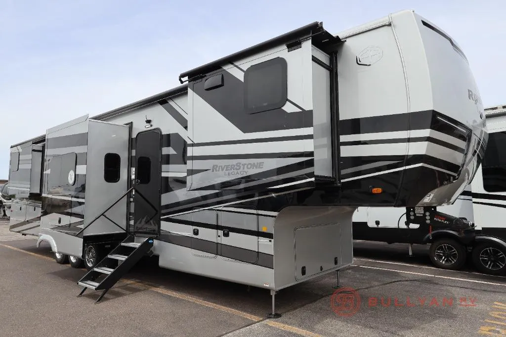 2025 Forest River RiverStone 421FK - Photo 2