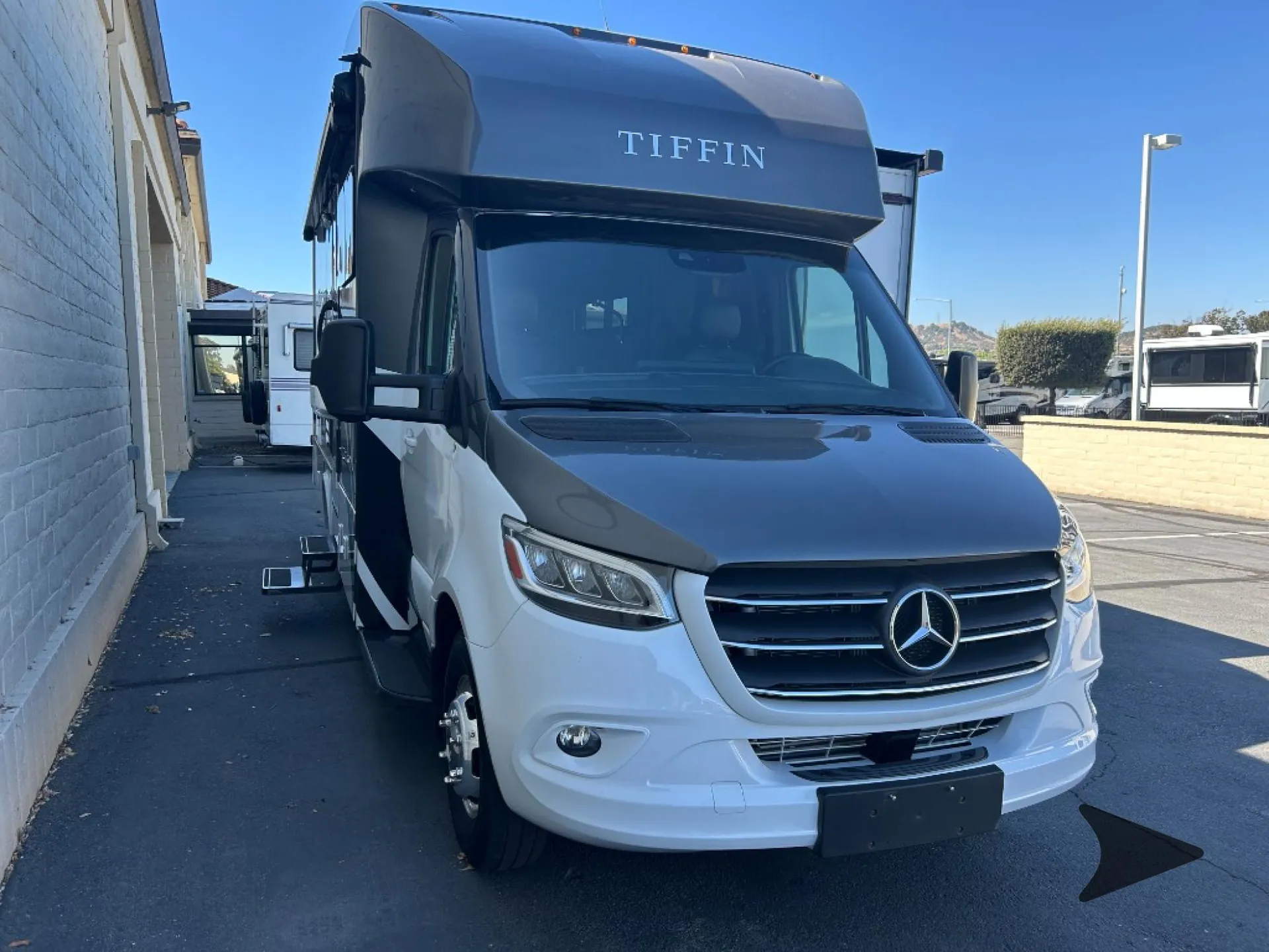 2023 Tiffin Wayfarer 25 JW dealer photo 1 from Bish's RV