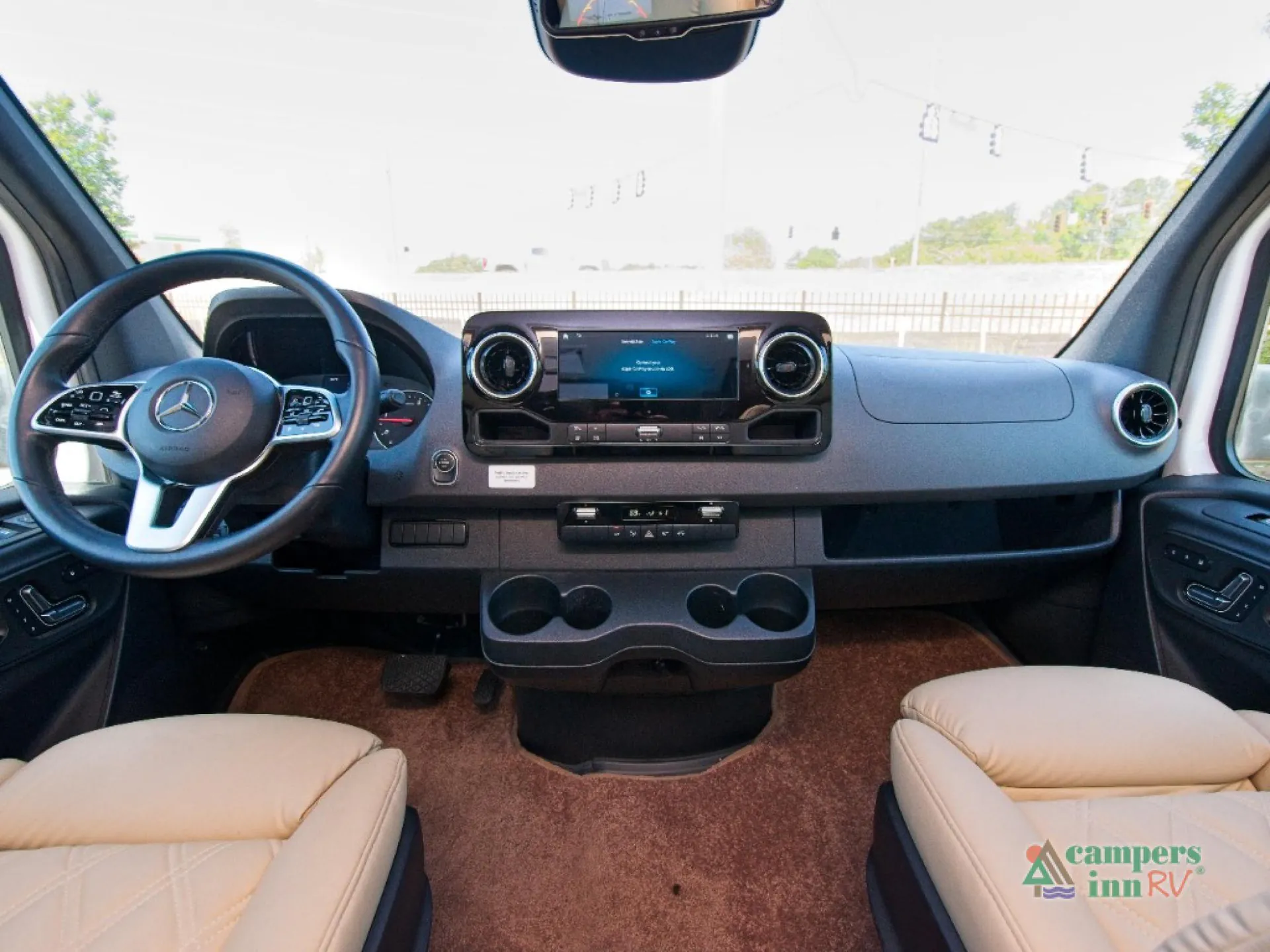 2023 Regency Ultra Brougham 25IB - Photo 3
