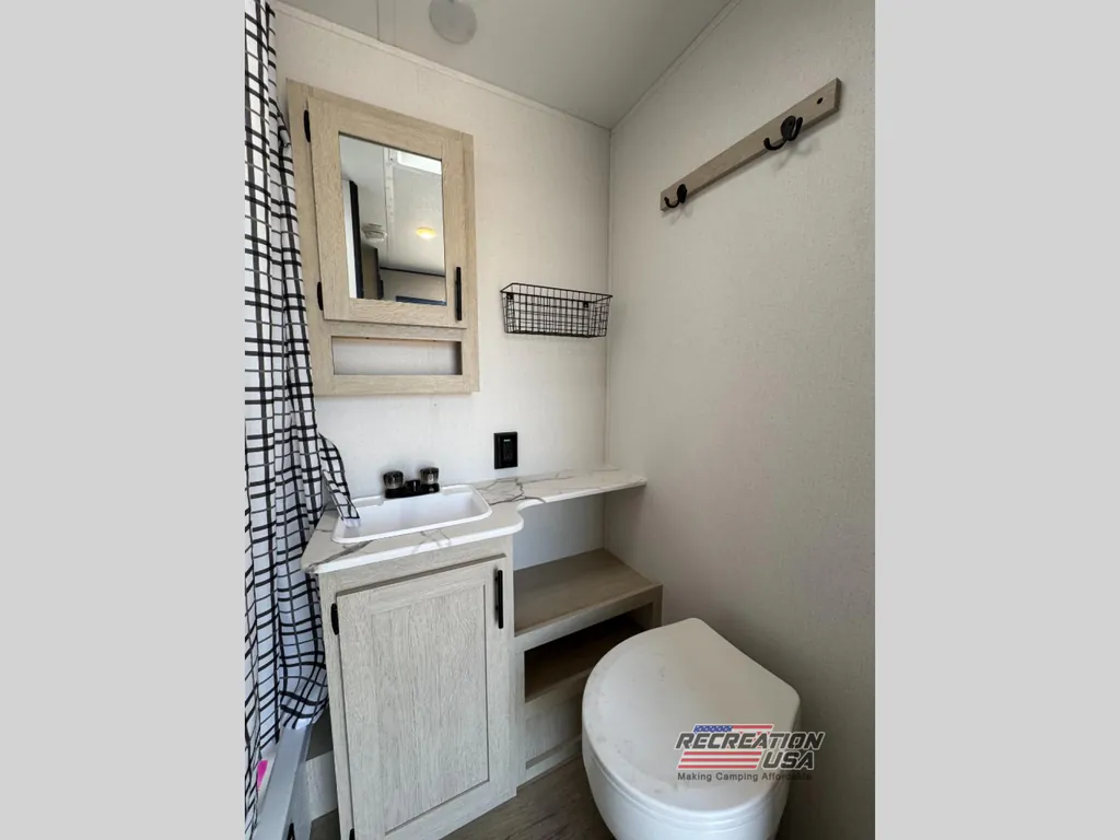 2026 Shasta RVs i-5 Edition 521CK, Photos photo 17