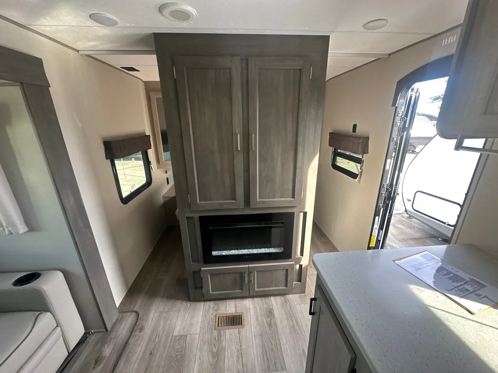 2026 Coachmen Catalina Legacy Edition 243RBS, Photos photo 39