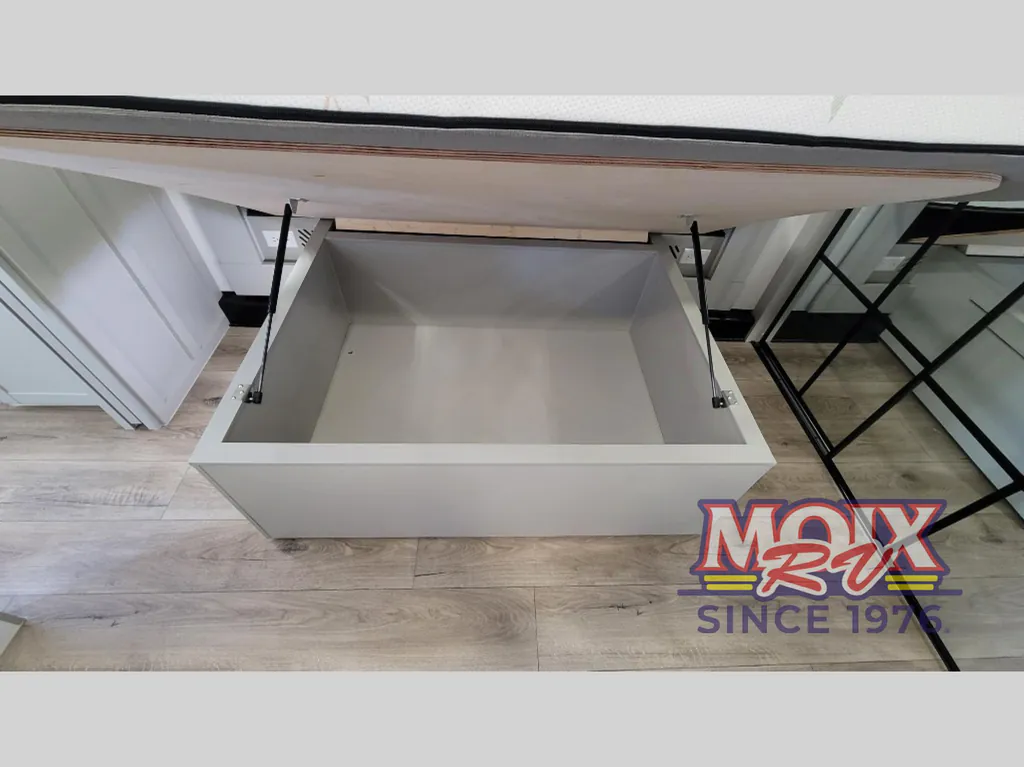 2025 Brinkley Model Z 3400, Photos photo 25
