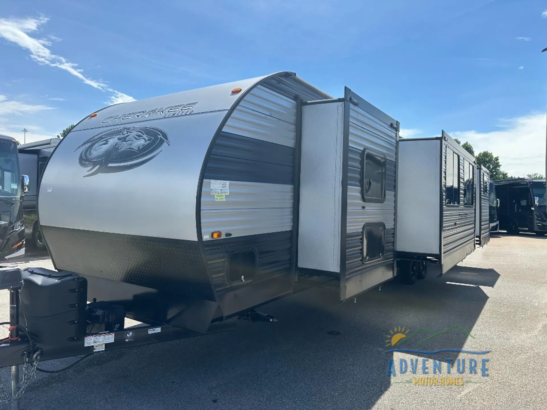 2022 Forest River Cherokee 324TS - Photo 2