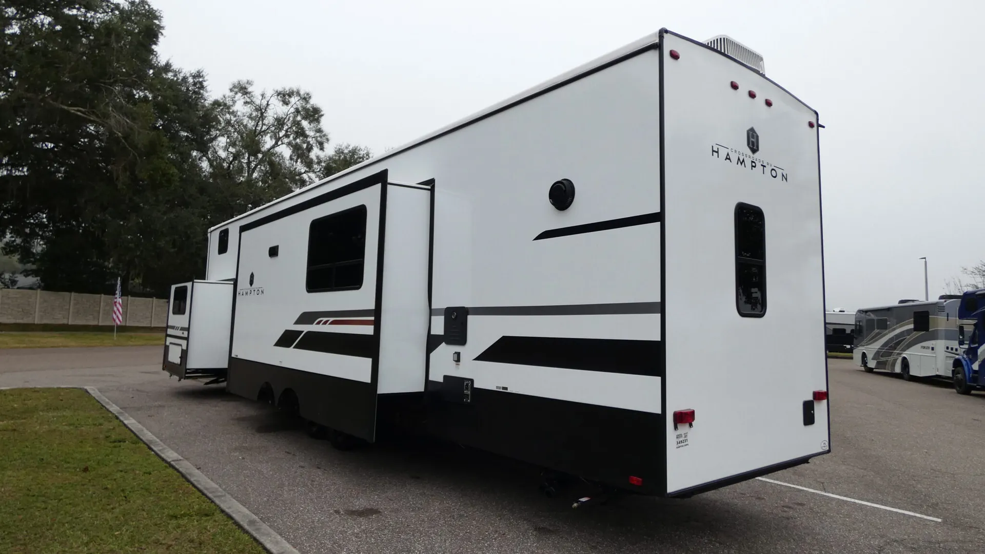 2026 Crossroads RV Hampton 410PVL - Photo 4