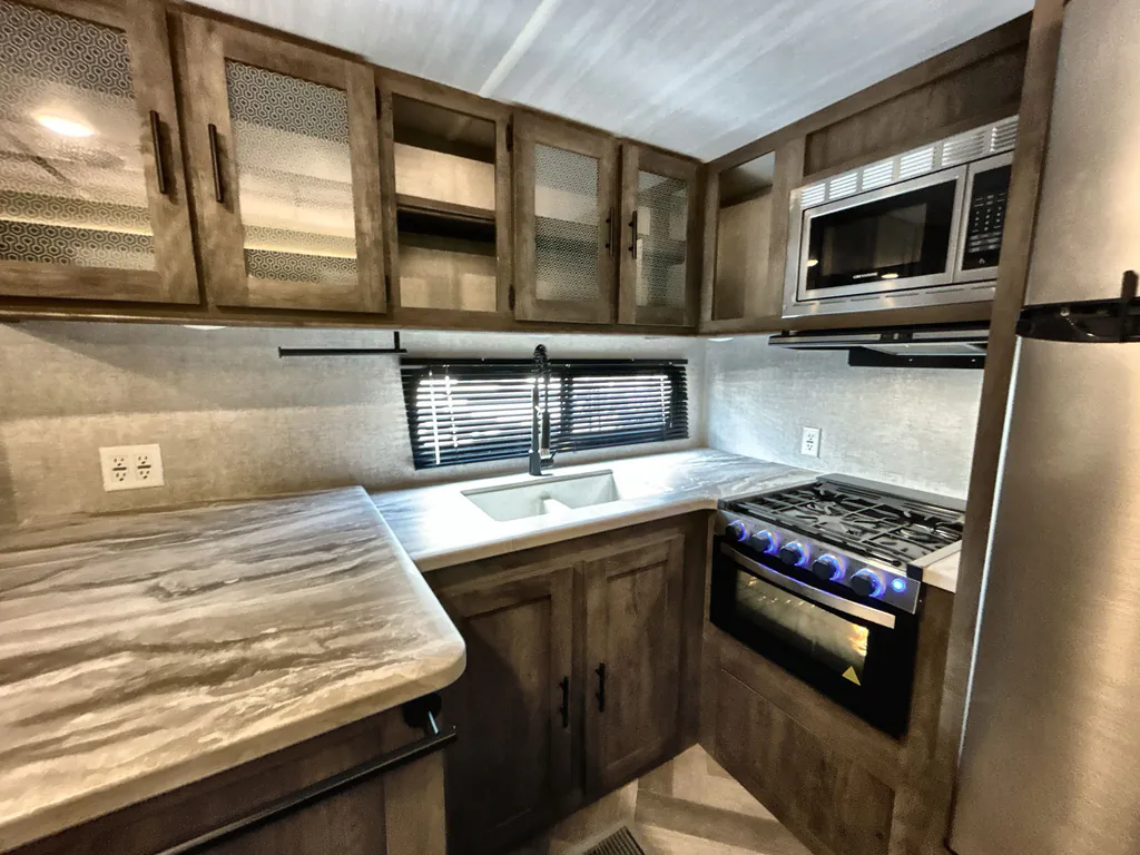 2021 Forest River Wildwood 27RKS, Photos photo 19