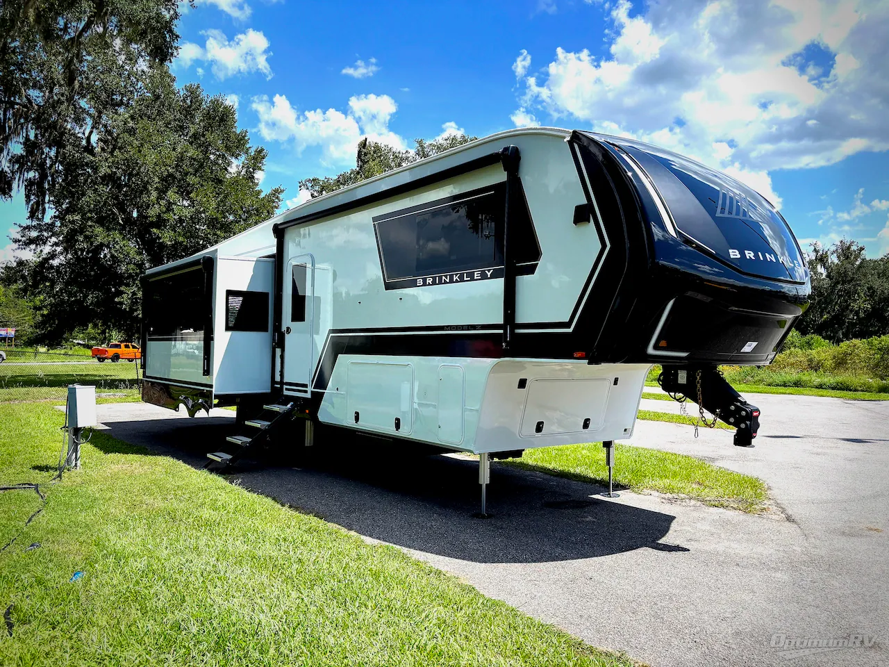 2025 Brinkley Model Z 3300