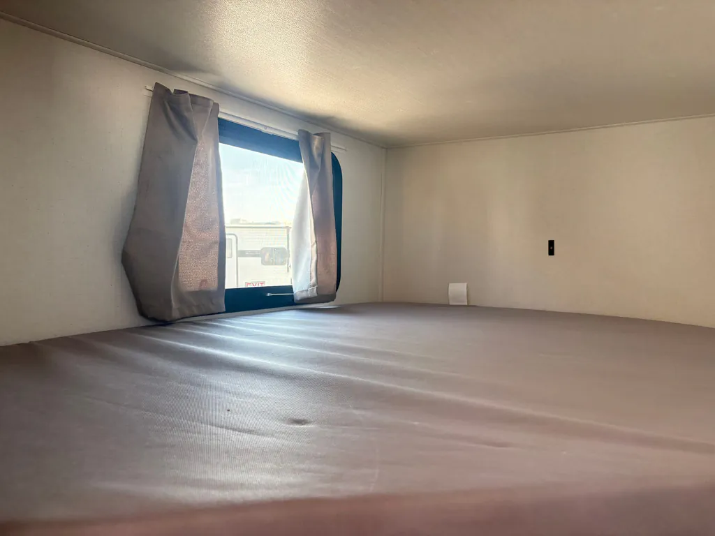 2027 Shasta RVs i-5 Edition 525RS, Photos photo 20