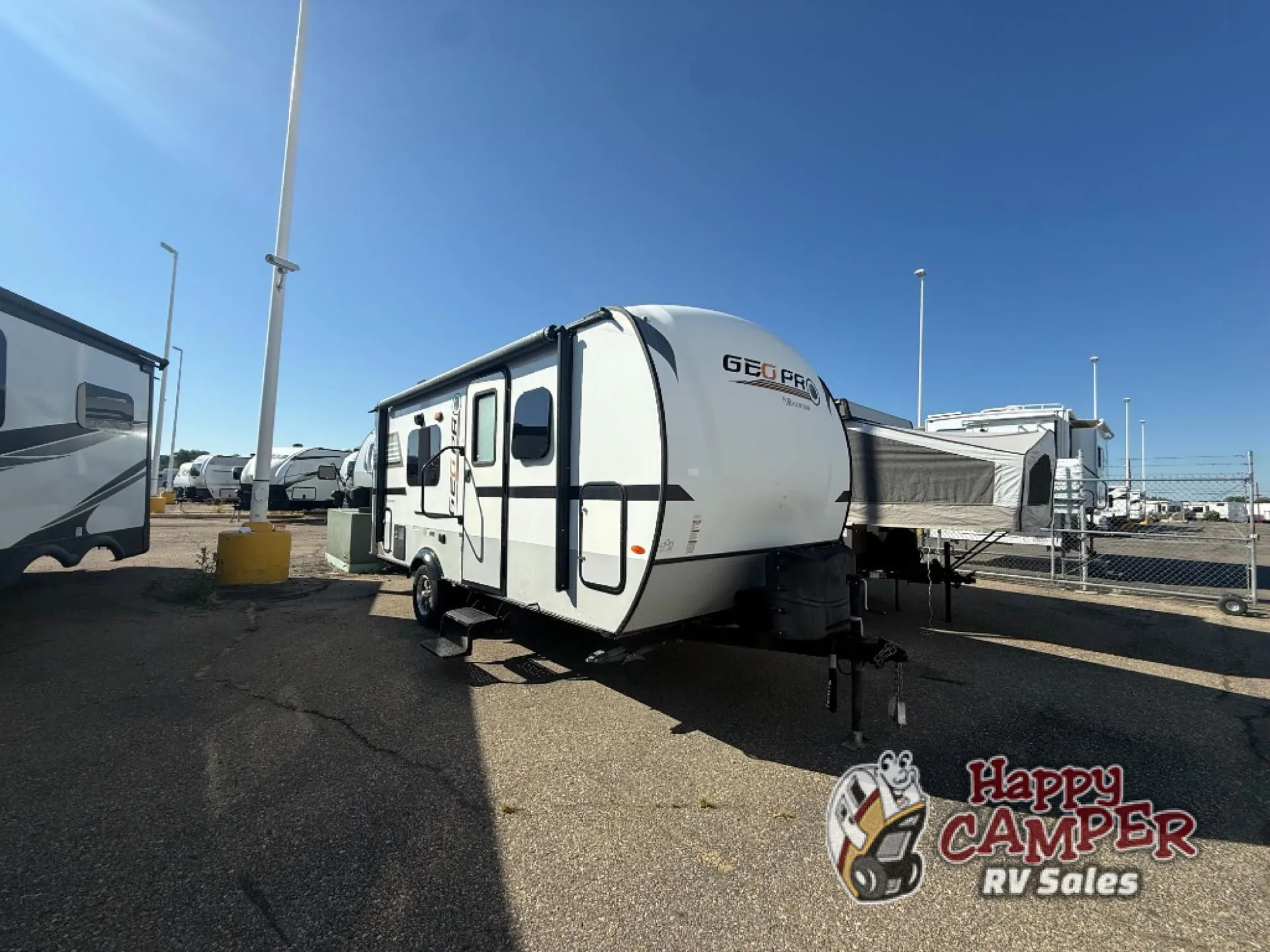 2018 Forest River Rockwood Geo Pro 19FD - Photo 3