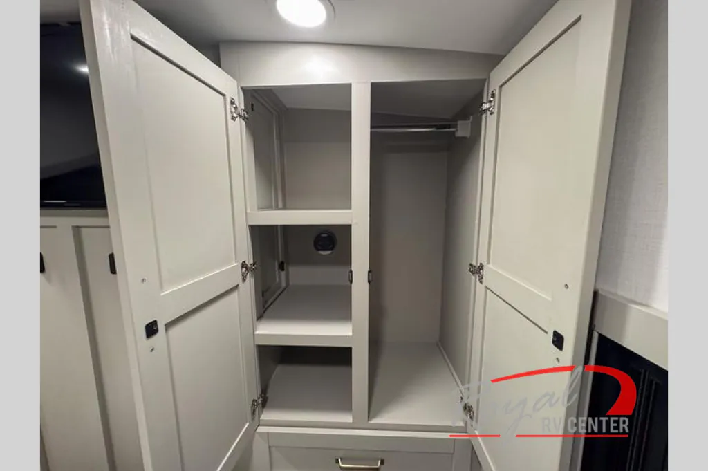 2025 Brinkley Model Z AIR 295, Photos photo 29