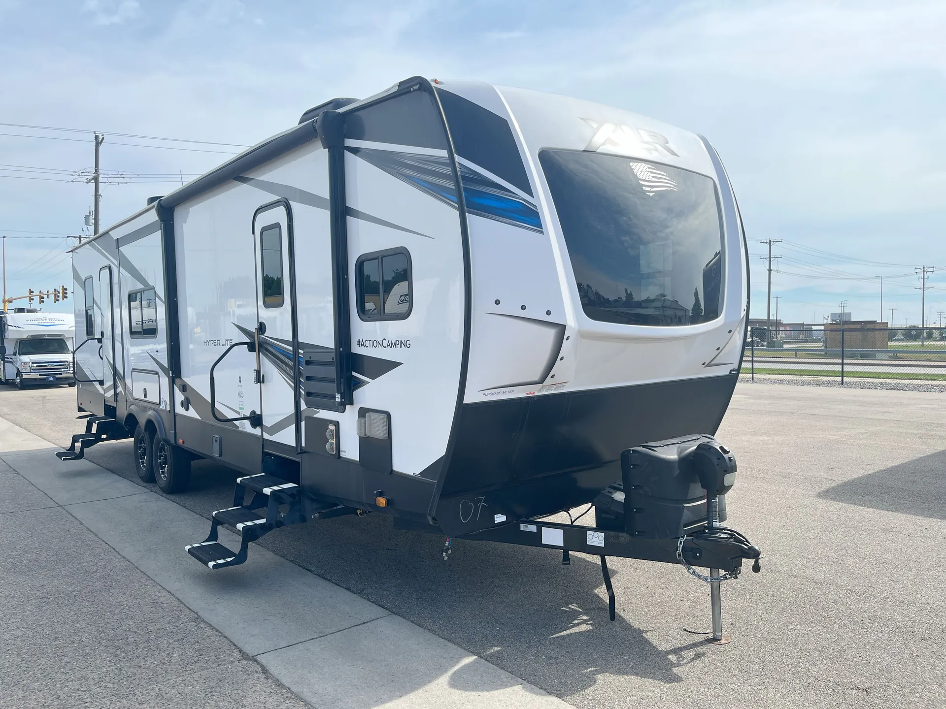 2022 Forest River Xlr Hyper Lite 3310 - Photo 2