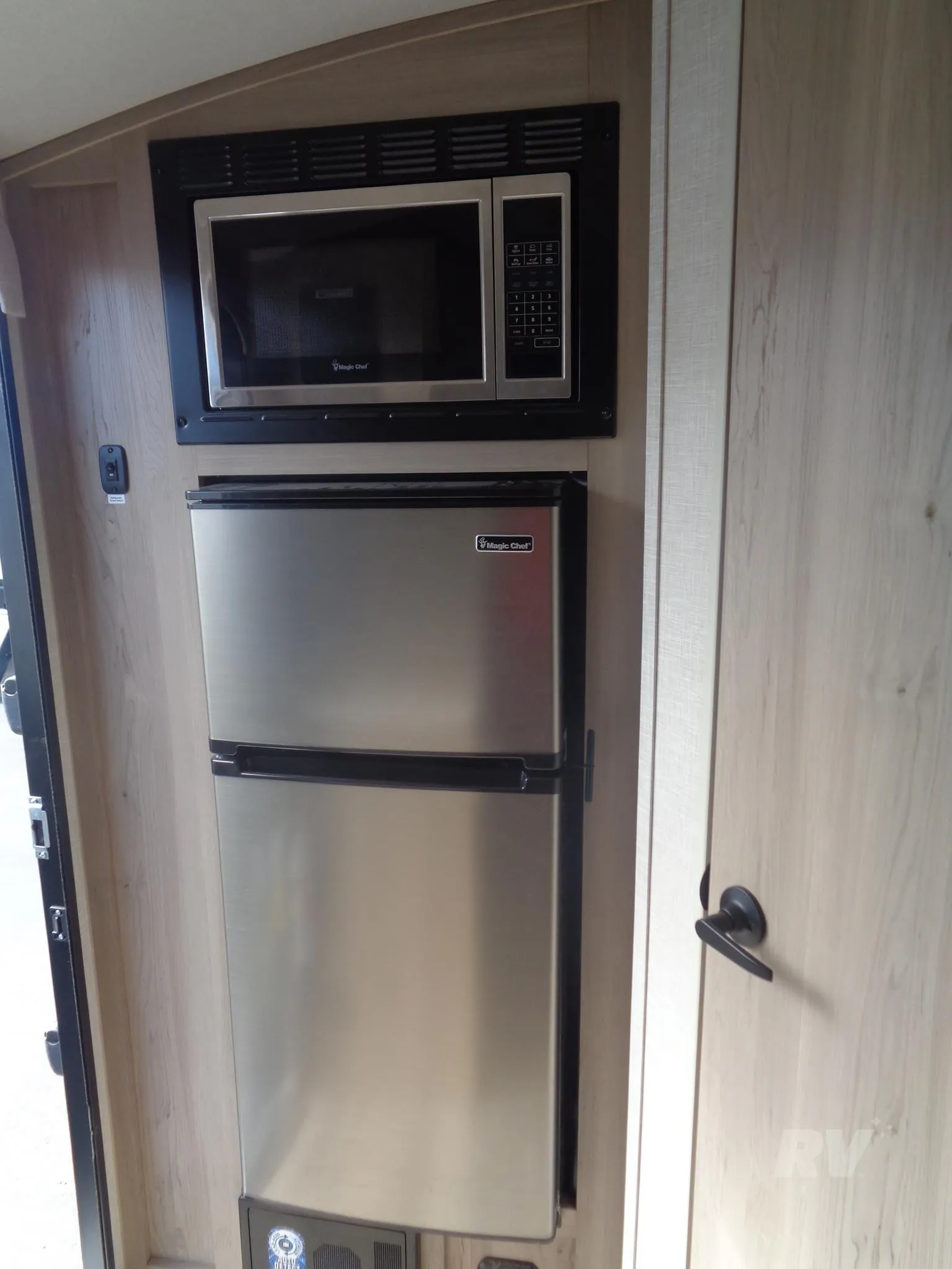2023 Forest River Rockwood Geo Pro 19FBS — Photo 7