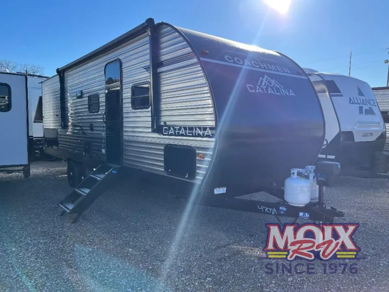 2026 Coachmen Catalina Summit Series 8 261BHS - Photo 2