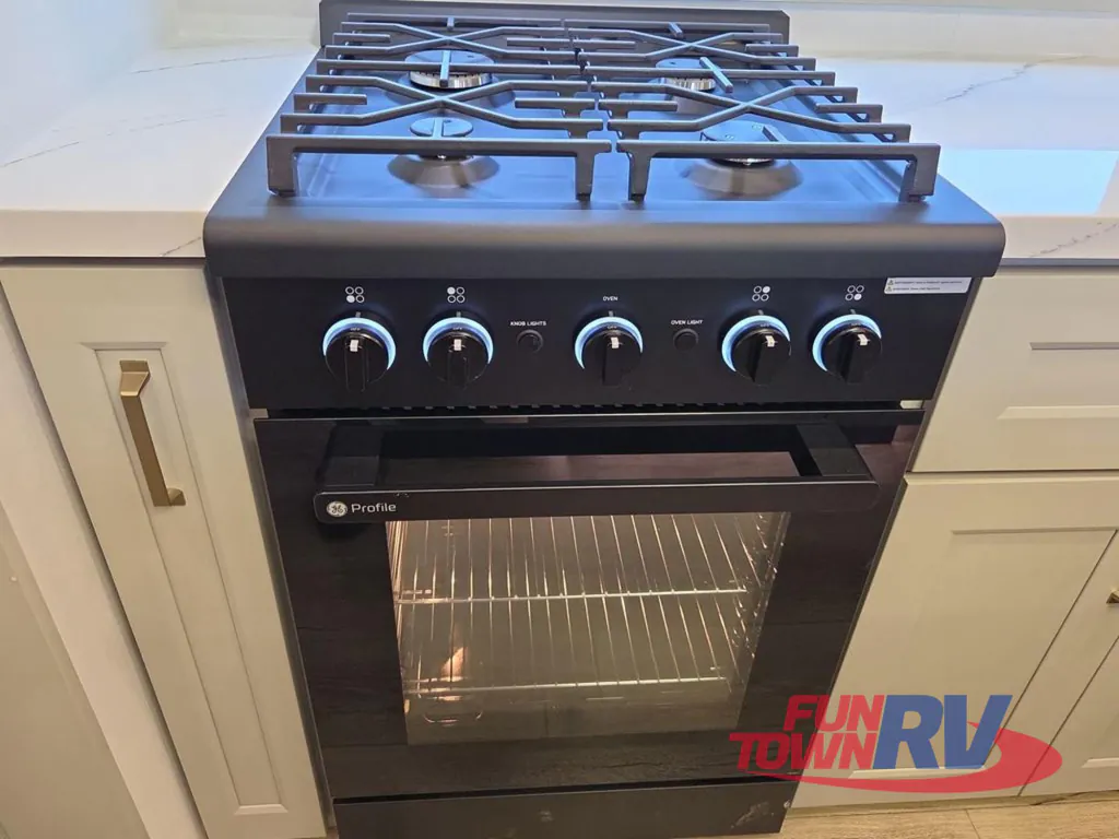 2026 Brinkley Model G 3950, Photos photo 22