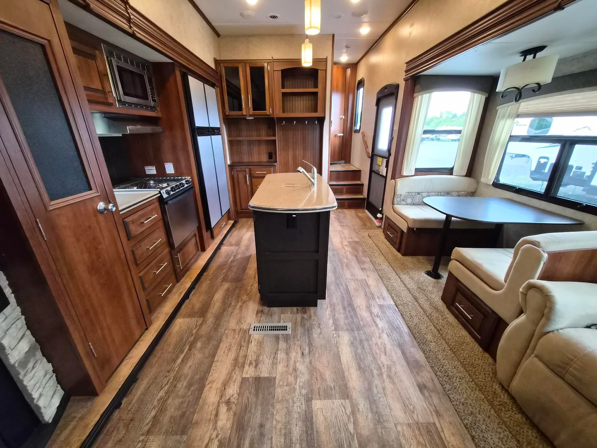 2016 Jayco Eagle 325BHQS - Photo 3
