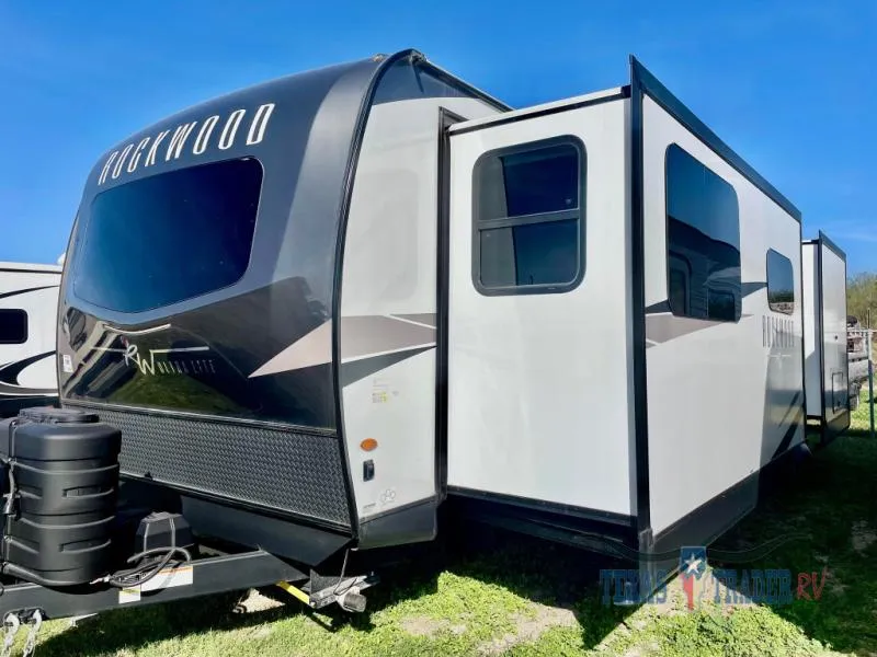 2026 Forest River Rockwood Ultra Lite 2608BS - Photo 3