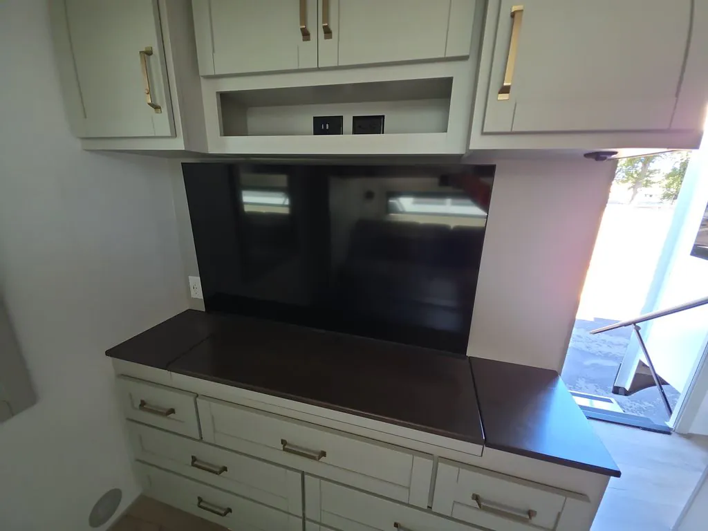 2026 Brinkley Model Z 3610, Photos photo 14