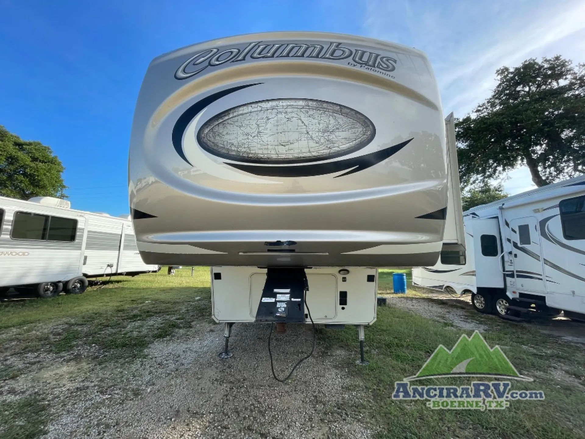 2019 Palomino Columbus 329DV - Photo 3