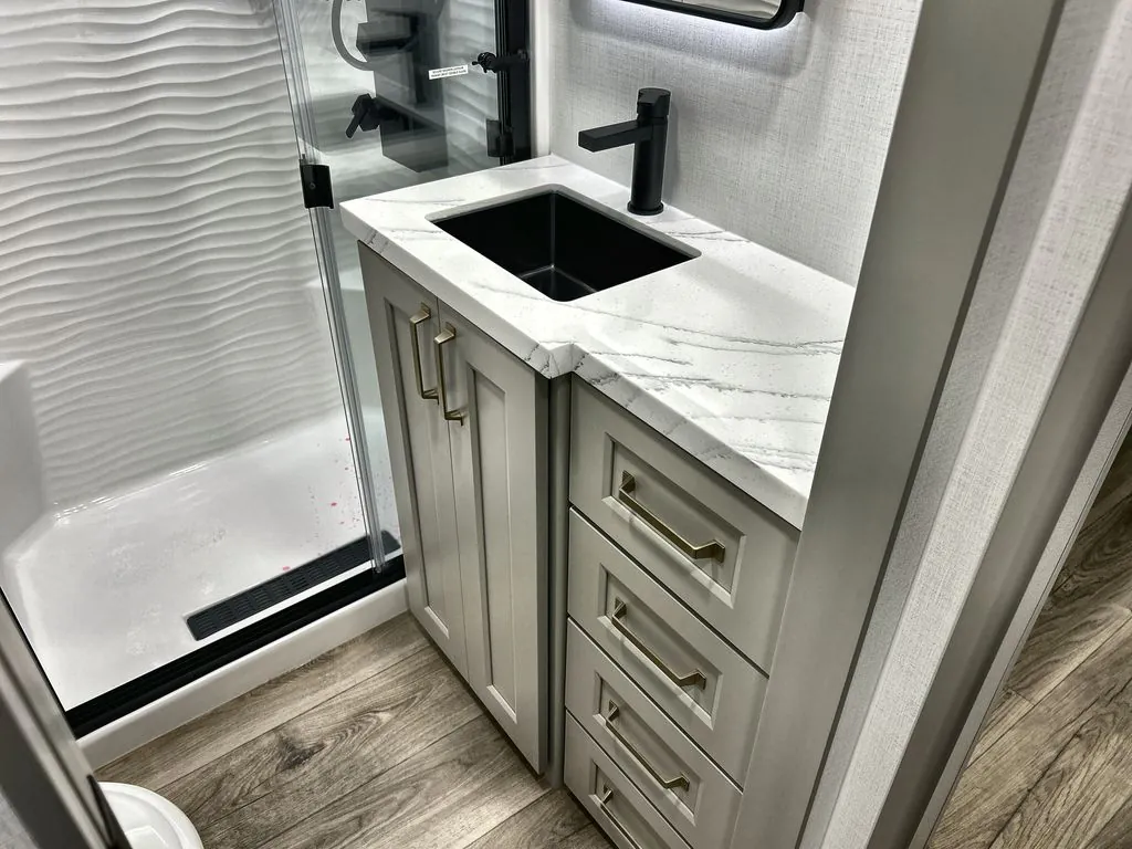 2026 Brinkley Model G 3520, Photos photo 44