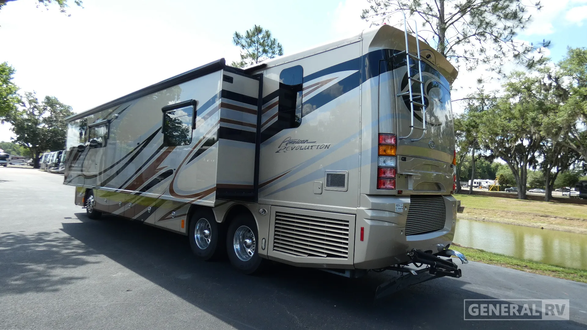 2015 American Coach American Revolution 42G - Photo 4