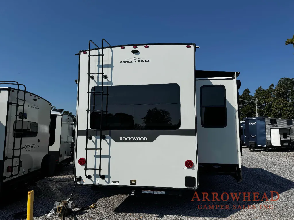 2027 Forest River Rockwood Signature 401SFB, Photos photo 12